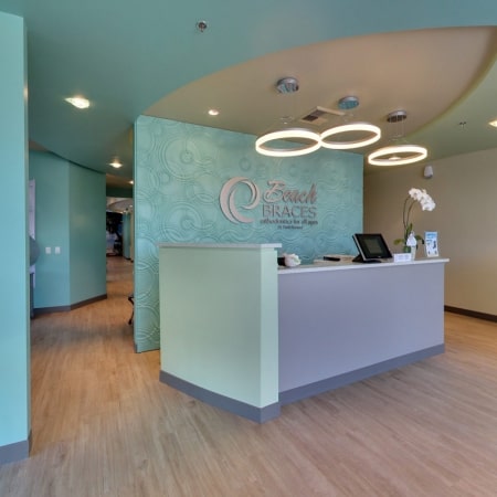 Can You Chew Gum With Braces (5 EPIC AND EASY FACTS FOR MOMS)